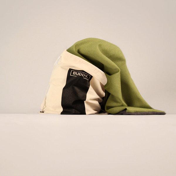 BUDDY . Büggel, Hundedecke und- Handtuch im stylischen Rucksack, grün